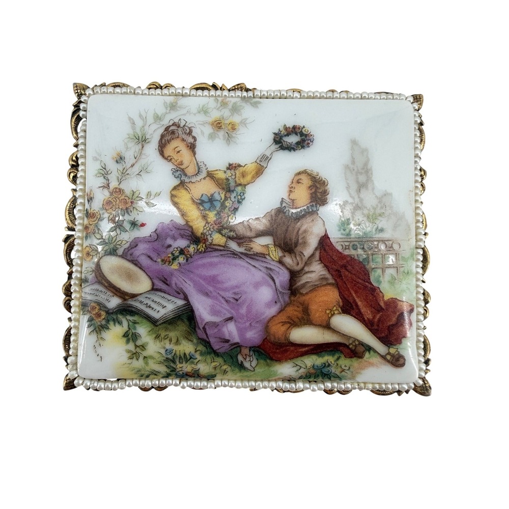 Vintage Porcelain Fragonard Courting Couple Brooch Pendant Gold Filigree Pearl